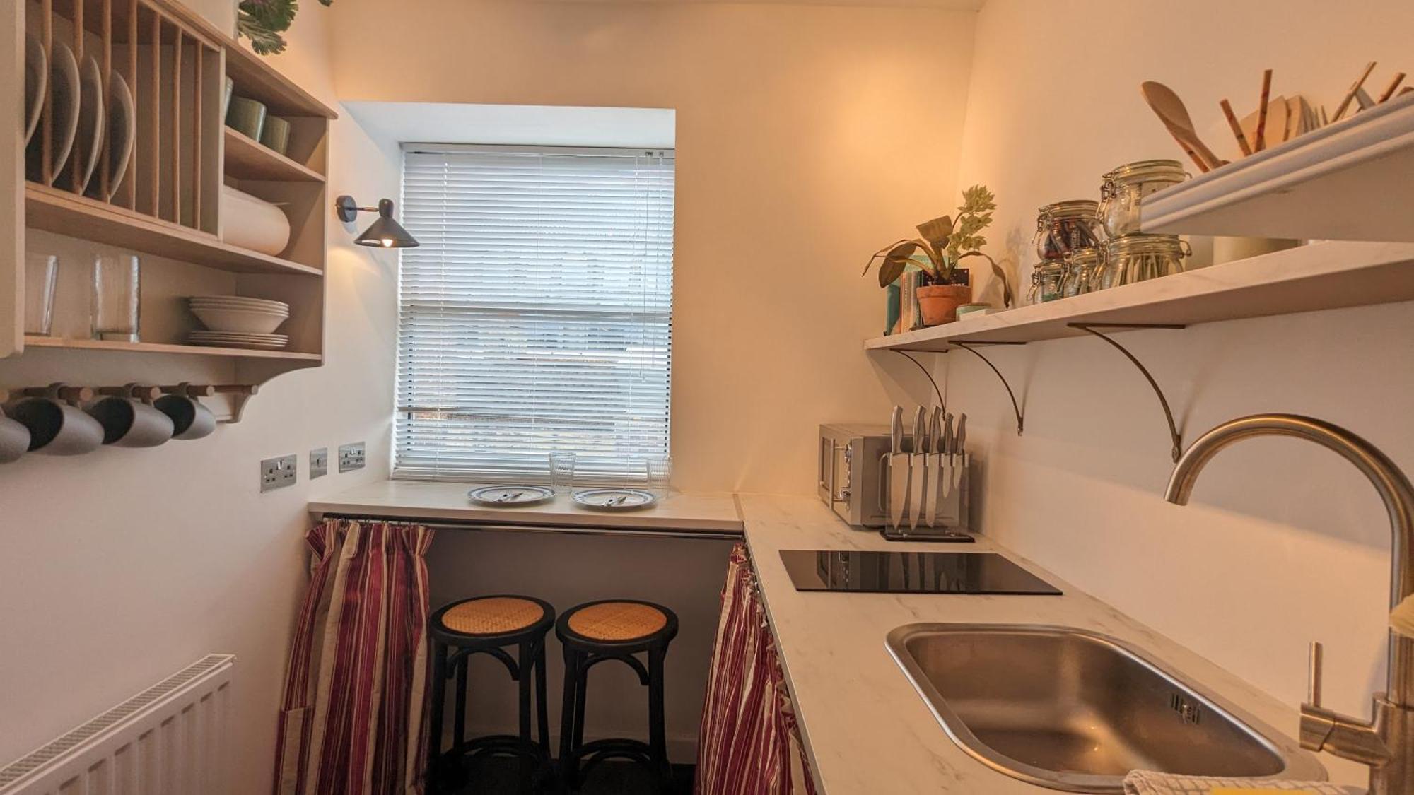 Charming & Quaint Old Compton Apartamento - Quiet Guests Only Allowed, No Parties Allowed, Over 25 Years Old Or Families Лондон Экстерьер фото